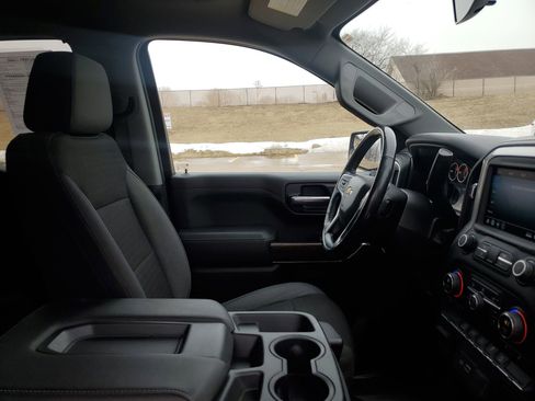 Used 2019 Chevrolet Silverado 1500 LT w/ All-Star Edition image 33