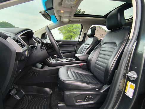 Used 2016 Ford Edge SEL w/ Equipment Group 201A AWD/4WD image 10