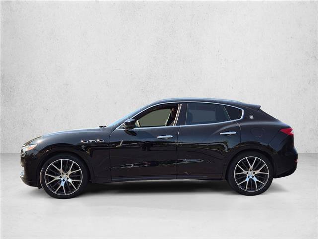 Used 2017 Maserati Levante w/ Luxury Package AWD/4WD image 8