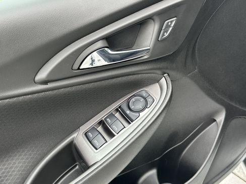 Used 2023 Chevrolet Malibu RS FWD image 15