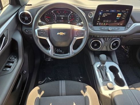 Used 2023 Chevrolet Blazer LT w/ Convenience Package FWD image 13