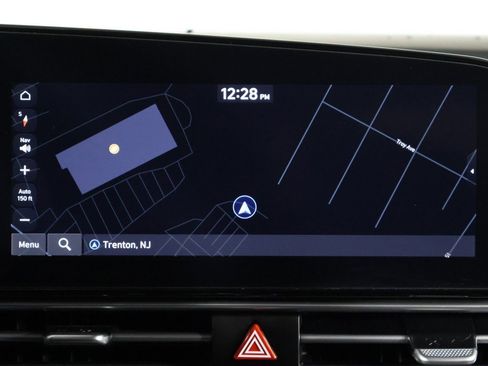 Used 2023 Hyundai Elantra SEL w/ Convenience Package image 38