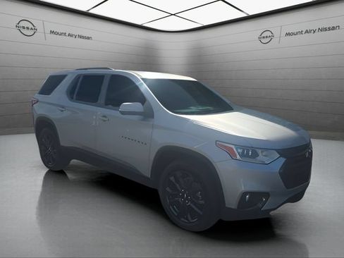 Used 2021 Chevrolet Traverse RS AWD/4WD image 2