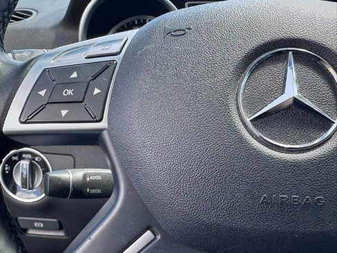 Used 2012 Mercedes-Benz ML 350 4MATIC image 19