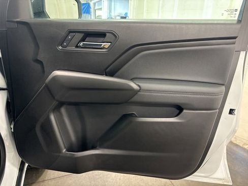 Used 2024 Chevrolet Colorado LT w/ LT Convenience Package III RWD image 35