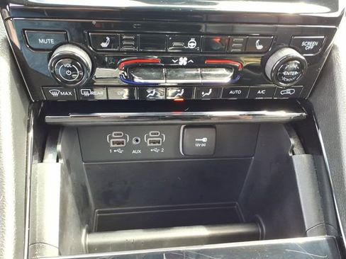 Certified 2023 Jeep Grand Cherokee Limited image 23