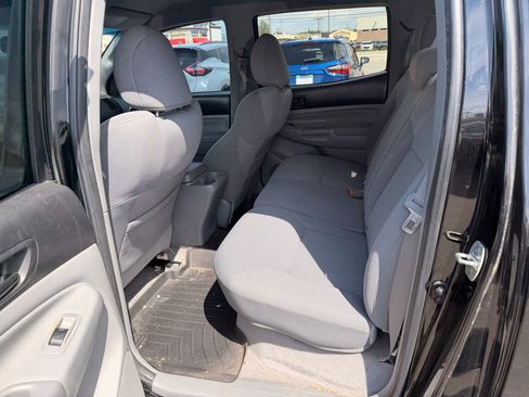 Used 2011 Toyota Tacoma 4x4 Double Cab w/ TRD Off-Road Pkg image 7