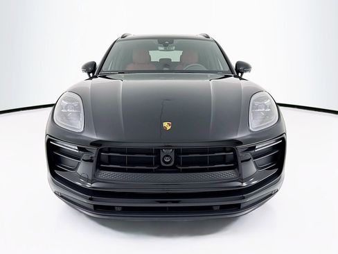 New 2026 Porsche Macan image 6