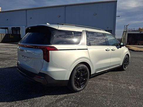 New 2026 Kia Carnival SX Prestige FWD image 8