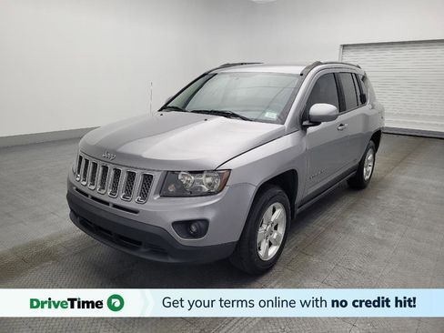 Used 2016 Jeep Compass Latitude image 1