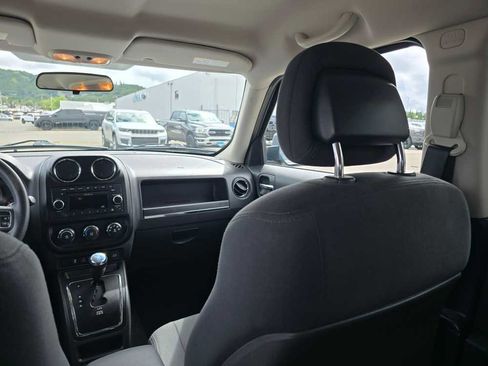 Used 2011 Jeep Patriot Sport FWD image 15