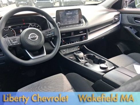 Used 2023 Nissan Rogue SV AWD/4WD image 17