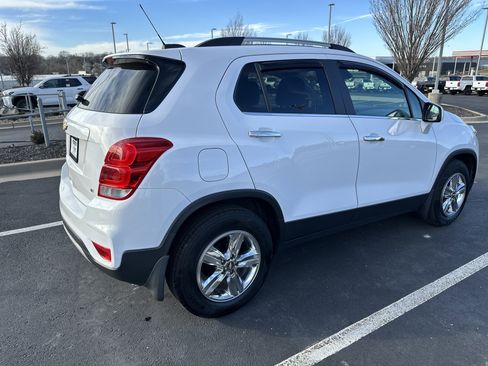 Used 2020 Chevrolet Trax LT image 10