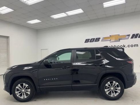 Used 2026 Chevrolet Equinox LT AWD/4WD image 8