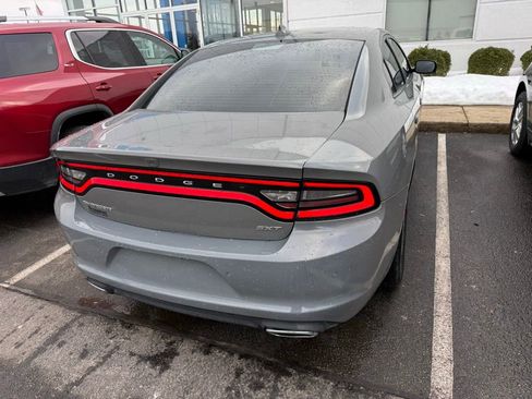 Used 2018 Dodge Charger SXT Plus w/ Driver Confidence Group image 2