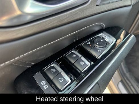 Used 2025 Kia Sorento SX image 13