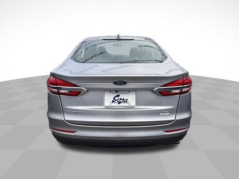 Used 2020 Ford Fusion SE FWD image 8