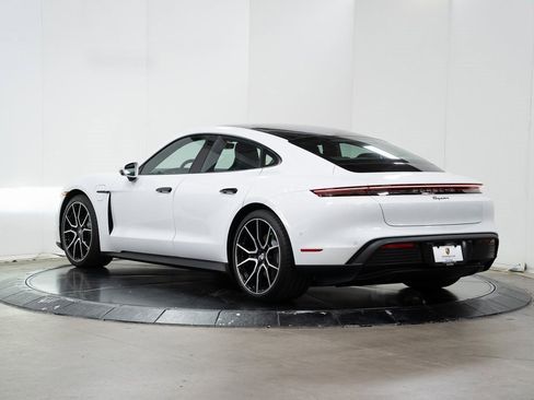 Certified 2025 Porsche Taycan image 5