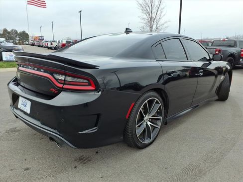 Used 2018 Dodge Charger R/T Scat Pack image 3