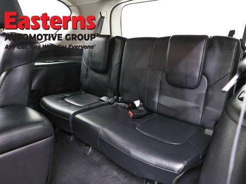 Used 2024 Nissan Armada SL w/ Captain's Chairs Package image 30