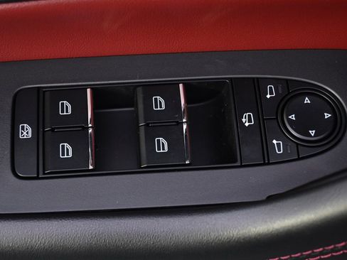 Used 2025 MAZDA CX-70 Plug-In Hybrid w/ Premium Plus image 23