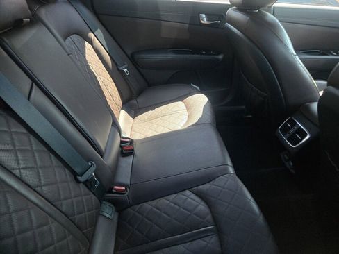 Used 2018 Kia Optima SX w/ Technology Package FWD image 6