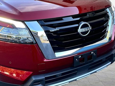 Used 2024 Nissan Pathfinder SL w/ Cargo Package AWD/4WD image 29