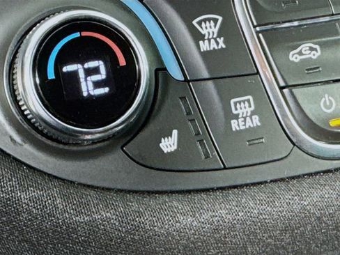 Used 2024 Chevrolet Malibu LT FWD image 21