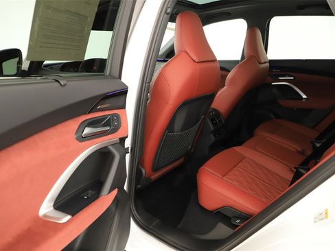 Certified 2025 Audi SQ5 Prestige image 27