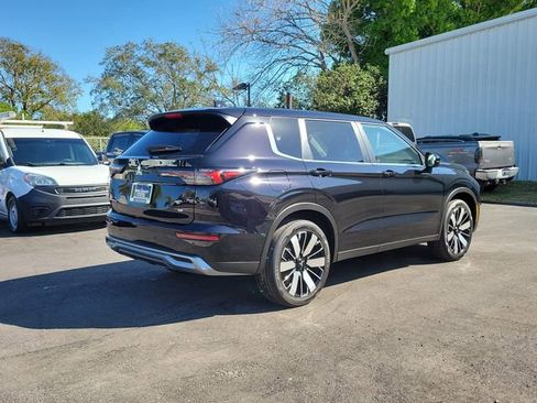 New 2026 Mitsubishi Outlander SE image 5