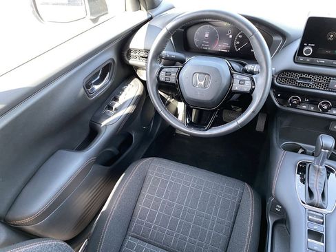 Used 2025 Honda HR-V Sport image 25