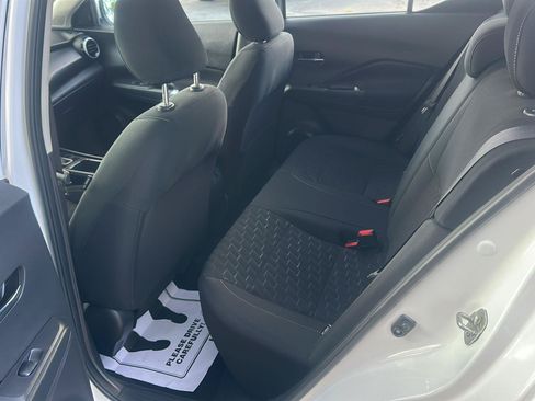 Used 2024 Nissan Kicks SV FWD image 17
