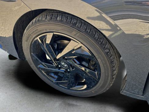 New 2026 Hyundai Elantra Sport FWD image 32