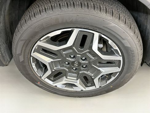 Used 2023 Hyundai Santa Fe SEL Convenience image 11