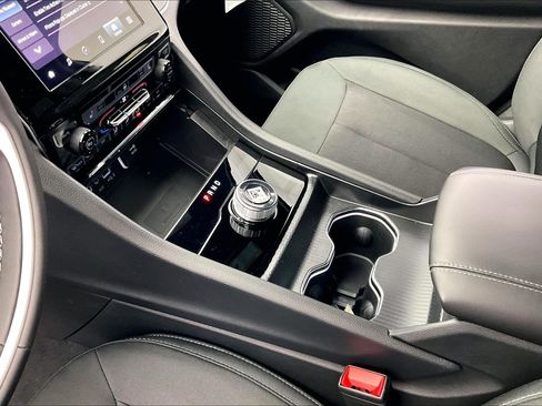 New 2025 Jeep Grand Cherokee Laredo X w/ Luxury Tech Group I image 8