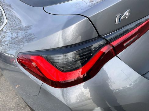 Used 2025 BMW i4 eDrive40 w/ Premium Package image 31