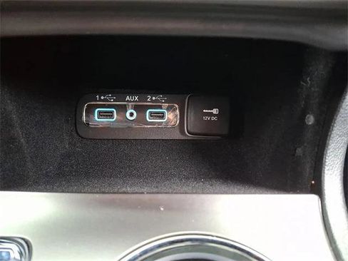 Certified 2019 Jeep Grand Cherokee Laredo image 27