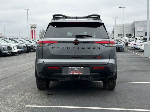 New 2026 Nissan Pathfinder SV image 6