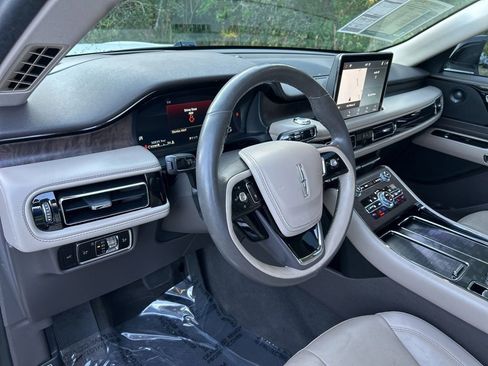 Used 2023 Lincoln Aviator Reserve w/ Equipment Group 201A image 22
