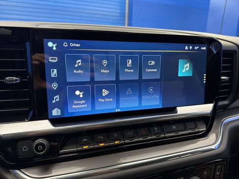 Used 2023 Chevrolet Silverado 1500 High Country w/ High Country Premium Package image 17