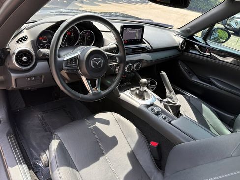 Used 2021 MAZDA MX-5 Miata Grand Touring RWD image 18