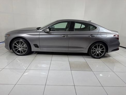 Used 2025 Genesis G70 2.5T RWD image 8