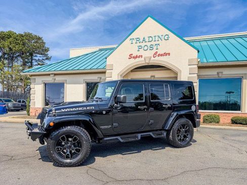 Used 2017 Jeep Wrangler 75th Anniversary image 20