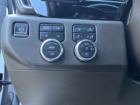 Used 2023 GMC Sierra 1500 SLT image 23