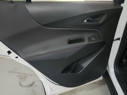 Used 2024 Chevrolet Equinox RS w/ RS Leather Package AWD/4WD image 21