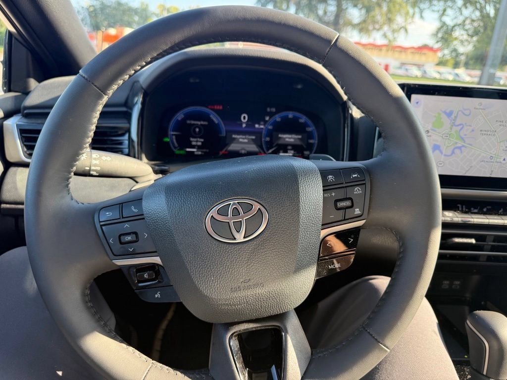 Used 2026 Toyota Camry XSE FWD image 7