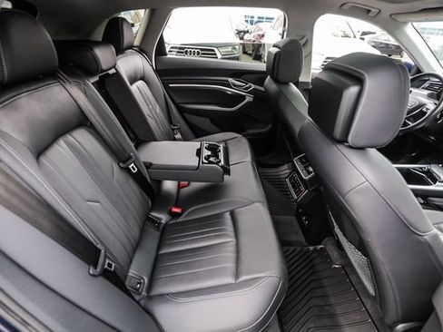 Used 2022 Audi e-tron Premium Plus AWD/4WD image 81