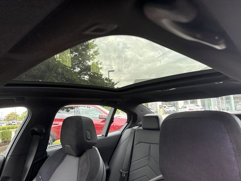 New 2026 BMW 530i xDrive w/ Executive Package image 9