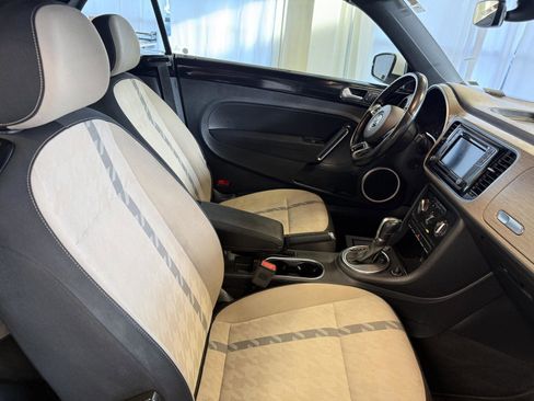 Used 2018 Volkswagen Beetle 2.0T Coast image 16