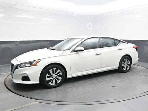 Used 2021 Nissan Altima 2.5 S image 3